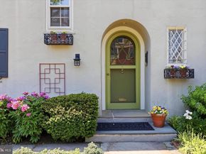 233 E Evergreen Avenue, Philadelphia PA 19118