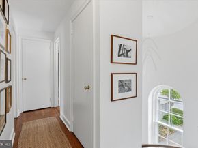 233 E Evergreen Avenue, Philadelphia PA 19118