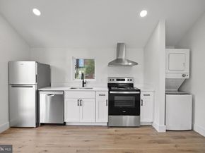 14 E Monroe Avenue, Alexandria VA 22301