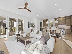 14 E Monroe Avenue, Alexandria VA 22301