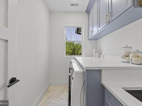 14 E Monroe Avenue, Alexandria VA 22301