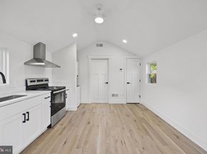 14 E Monroe Avenue, Alexandria VA 22301