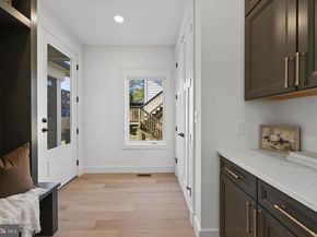 14 E Monroe Avenue, Alexandria VA 22301