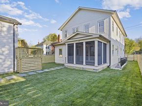14 E Monroe Avenue, Alexandria VA 22301