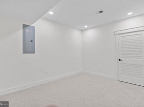 14 E Monroe Avenue, Alexandria VA 22301