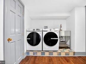 303 S American Street, Philadelphia PA 19106