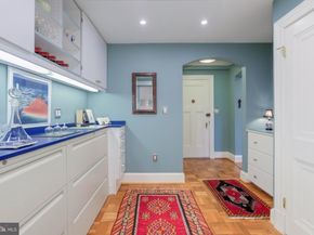 4000 Cathedral Avenue NW 736B, Washington DC 20016