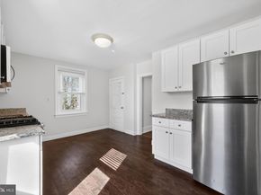 43 W Central Avenue, Paoli PA 19301