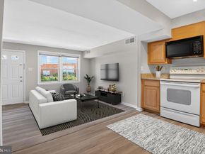 154 N Bedford Street A, Arlington VA 22201