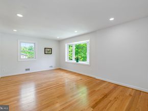 250 Aspen Street, Alexandria VA 22305