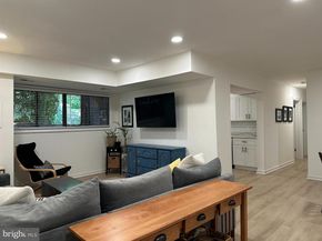 55 Skyhill Road 101, Alexandria VA 22314
