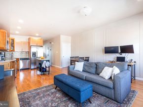 1826 Christian Street C, Philadelphia PA 19146