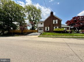 26 Poe, Wyncote PA 19095