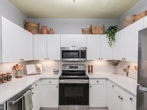 4560 Strutfield Lane 1110, Alexandria VA 22311