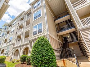 4560 Strutfield Lane 1110, Alexandria VA 22311
