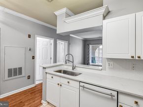 4560 Strutfield Lane 1110, Alexandria VA 22311