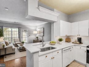 4560 Strutfield Lane 1110, Alexandria VA 22311