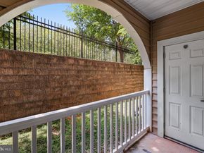 4560 Strutfield Lane 1110, Alexandria VA 22311