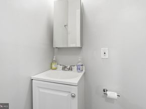 1018 13TH Street SE 2, Washington DC 20003