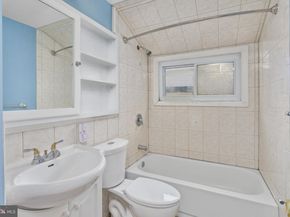 90 Cobalt Ridge Drive E E, Levittown PA 19057