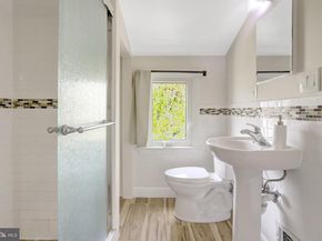 29 N Bedford Street, Arlington VA 22201