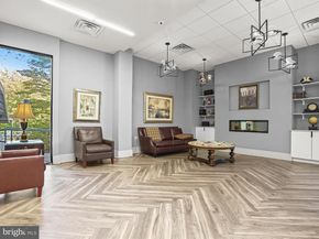 5300 Holmes Run Parkway 402, Alexandria VA 22304