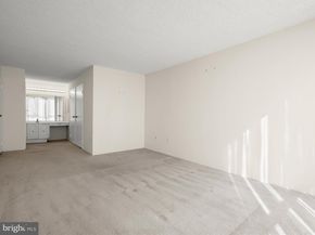 5300 Holmes Run Parkway 402, Alexandria VA 22304