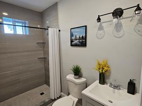 232 Marks Avenue, Darby PA 19023