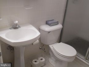 3900 Ford Road 16E, Philadelphia PA 19131