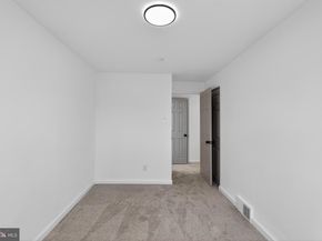 1087 Taylor Drive, Folcroft PA 19032