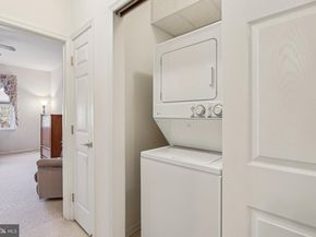 4 Falcon Drive UNIT 302, Holland PA 18966