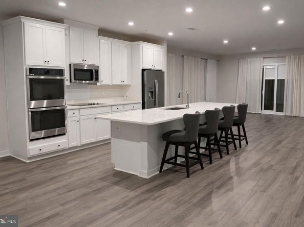 13695 Innovation Station Loop 77B, Herndon VA 20171