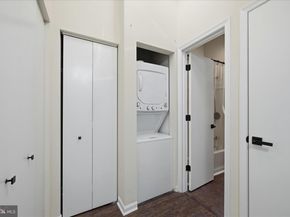 805 Locust Street 6, Herndon VA 20170