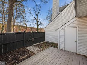 805 Locust Street 6, Herndon VA 20170