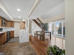 805 Locust Street 6, Herndon VA 20170