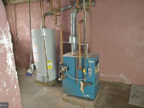 887 Anchor Street, Philadelphia PA 19124