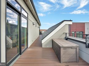 1337 K Street SE PH3, Washington DC 20003