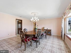 77 Gaping Rock Road, Levittown PA 19057