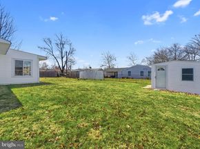 77 Gaping Rock Road, Levittown PA 19057