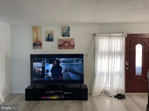 2888 Walnut Hill Street, Philadelphia PA 19152