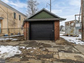 4 S 6TH Street, Darby PA 19023