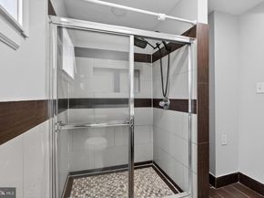 4 S 6TH Street, Darby PA 19023