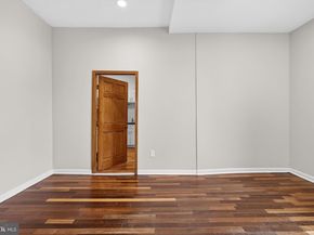 4 S 6TH Street, Darby PA 19023