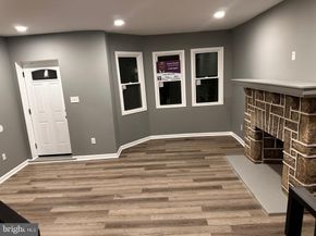 32 Kent Road, Upper Darby PA 19082