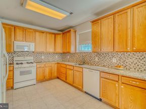 310 Par Drive, Philadelphia PA 19115