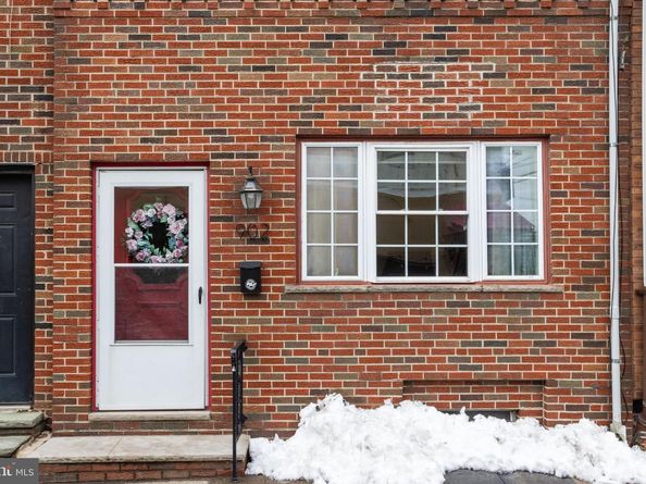 902 S 8TH Street, Philadelphia PA 19147