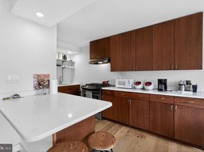 2101 Chestnut Street 808, Philadelphia PA 19103