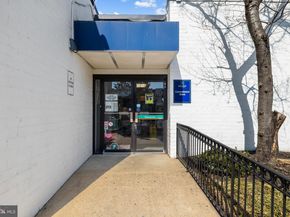 8 S Van Dorn Street 203, Alexandria VA 22304