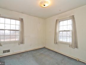 901 17TH Street S, Arlington VA 22202