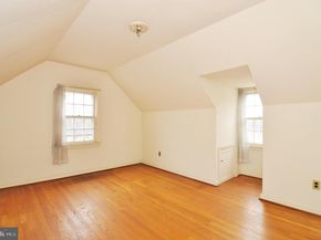 901 17TH Street S, Arlington VA 22202